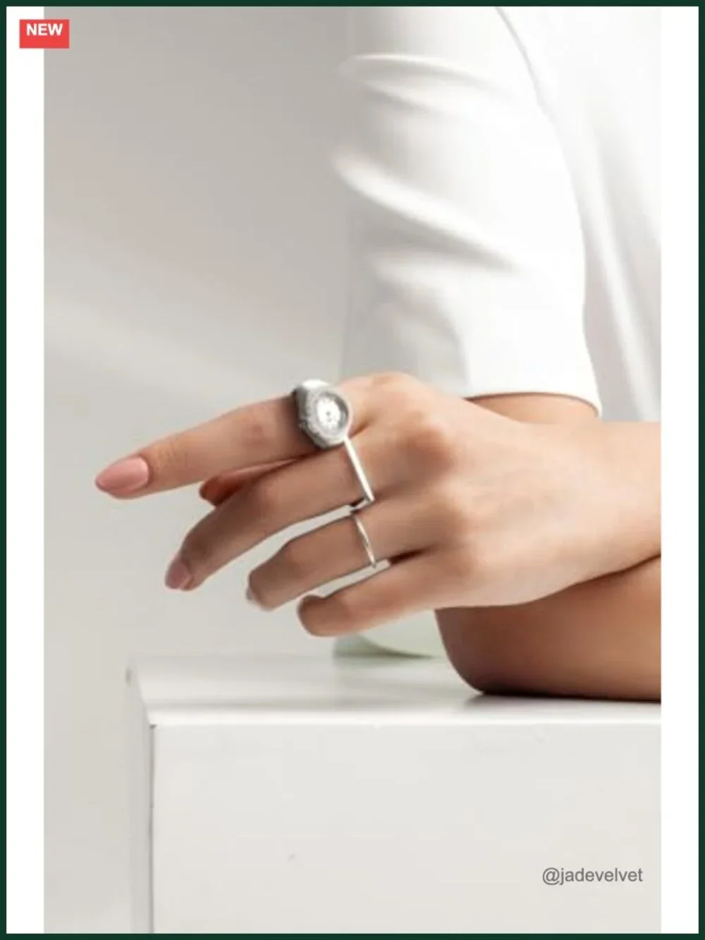 Adjustable Ring Watch Crystal Bezel Mini Dial Stretch Band Fashion Jewelry